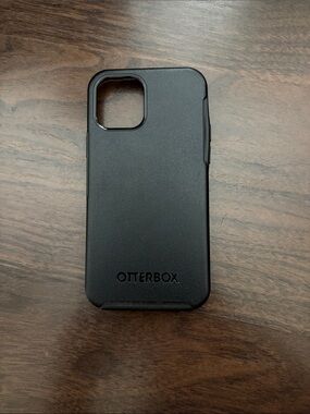 OtterBox Black Slim Protective Case for iPhone 12